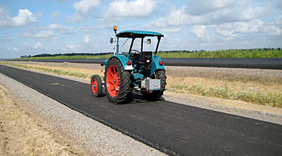 Hanomag R 28 A unterwegs in den Weiten der Landschaft